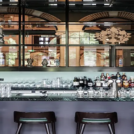 Tropen أمستردام