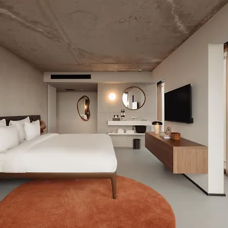 Tropen Hotel