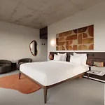 Tropen Hotel