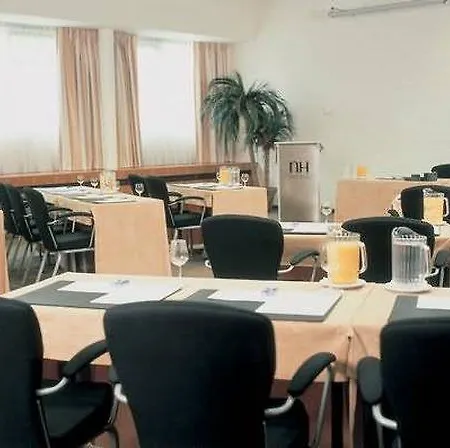 Tropen Hotel 3*